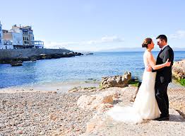 Lo ideal es que puedas celebrarla en una playa. Boda En L Escala Emporda Escala Mar Sea Boda Novios Catalunya Boda Novios Emporda