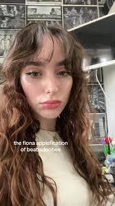 Fiona Hodgson's Instagram, Twitter & Facebook