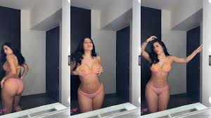 Kim Shantal probando bikini transparente