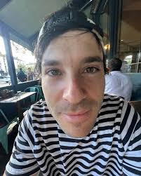 Had some fun in London but I'm back home in SA for a month of album release  fun and then it's time for the EUROPE & UK TOUR 😍 I'm playing my