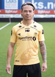 Mjøndalen er en tettbebyggelse i drammen kommune. Bodo Glimt Drakt 2021 Fk Bodo Glimt Glimt En Twitter Learn How To Watch Molde Vs Bodo Glimt Live Stream Online On 27 October 2021 See Match Results And Teams H2h