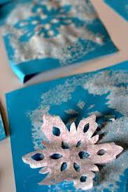 Voici une activité parfaite pour les jours de pluie parfaite pour votre petit artiste! Epingle Sur Activites Manuelles Diy Enfants Crafts And Other Stuff I Tried