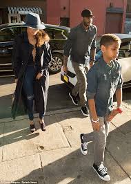 March 7, 2007), with her husband carmelo anthony. Separated Lala And Carmelo Anthony Spend Mother S Day With Son Kiyan Lala Anthony Carmelo Anthony Mommy And Son