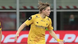 Jens petter hauge is a norwegian professional footballer who plays as a winger for italian serie a club milan and the norway national team. Jens Petter Hauge To Ac Milan Is Close Firstsportz