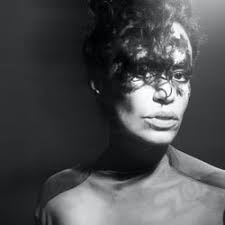 Joyce Muniz Music & Downloads