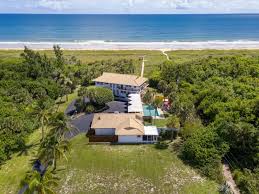 This doesn't include purchasing brand new furniture. Top 15 Pet Friendly Airbnbs In Florida For 2021 With Photos Trips To Discover