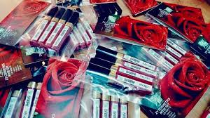 Dua helai terus aku ambil, biarpun sama warna. Kosmetik Jenama Sendiri Bersama Zy Phyto Cosmetic