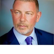 Rob Bacon's Instagram, Twitter & Facebook