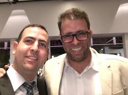 ח״כ אורן חזן מהליכוד מצלם סלפי עם ראש הממשלה, בנימין נתניהו, ועם חברי הקואליציה בתום הצבעה לילית על חוק הלאום, לאחר שעבר בכנסת. ××•×¨×Ÿ ×—×–×Ÿ ×'×—×ª×•× ×ª ×©×™×¨×•× ×™ ×•×™×•×¡×™ ×™×¨×•×©×œ×™× × ×˜