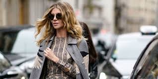 E' strano ma sei proprio tu, quattordici anni o un po' di più la tua barbie è da un po' che non l'hai e il tuo passo è da donna ormai. Come Indossare I Vestiti Estivi In Inverno 5 Mosse Di Stile Infallibili