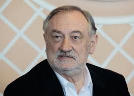 Phl прощание с актером происходит в помещении национального академического драматического театра им. Umer Akter Bogdan Stupka Ru Delfi