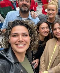 Chatilla van grinsven (born 23 february 1991) is a dutch basketball player and a member of the dutch national team. International Chatilla Van Grinsven Wint Spelshow De Verraders