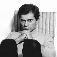 Lontano, a 1967 orchestral composition by györgy ligeti. Luigi Tenco Lontano Lontano Lyrics Genius Lyrics