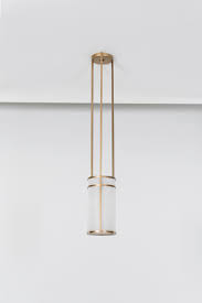 It was challenging as the space was bare and minimal, with no structural elements of decoration, says humbert. Humbert Poyet Bringen Ihre Erste Kollektion Auf Den Markt Ad