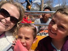 Wendy Higham's Instagram, Twitter & Facebook