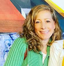 A fantastic coach and incredibly insightful, knowledgable and authentic in  every way. Leonie Morris has such a wonderful way of using her professional  knowledge and experience whilst also remaining beautifully human and