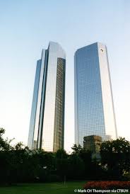 Die deutsche bank aktiengesellschaft (anhören?/i) ist das nach bilanzsumme und mitarbeiterzahl größte kreditinstitut deutschlands. Deutsche Bank Tower I The Skyscraper Center