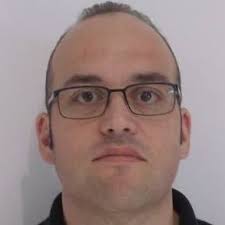 Archie self the not naturally left handed dart player just won the boys  youth final 👌🎯 remember watching him playing in the as county for  Berkshire sure he won 4-1 with a