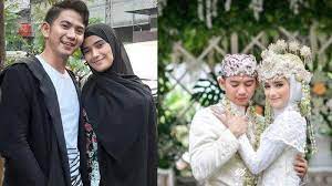 Penyanyi dangdut rizki da akhirnya buka suara soal kisruh rumah tangganya dengan nadya mustika rahayu. Beredar Foto Zaman Sma Nadya Mustika Istri Rizki Dacademy Bandingkan Dengan Potretnya Kini Halaman All Surya