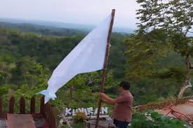 Kemudian membangun cabang di kota salatiga (jawa tengah) tercinta ini dengan nama pt. Tak Mampu Bayar Gaji Karyawan Pemilik Jual Tempat Wisata Gunung Kuniran Okezone Travel