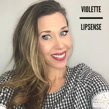 Katrina Putnam's Instagram, Twitter & Facebook