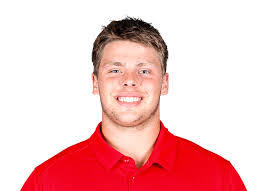 Travis Bates's Instagram, Twitter & Facebook