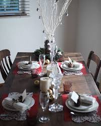 100均商品を使った ラフェルムのクリスマステーブルコーデ みなさま素敵ななイヴをお過ごし下さい クリスマス 家族 クリスマスプレゼント クリスマスパーティー 子供 サンタ サンタクロース 時間 イベント たのしい マイホーム チキン おしゃれな家 table settings