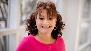 Jennifer Higgins's Instagram, Twitter & Facebook