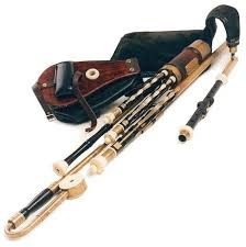 Love The Sound Of The Uilleann Pipes Would Love To Purchase A Set Of Pipes And Learn To Play Them Bagpipes Old Musical Instruments Celtic Instruments