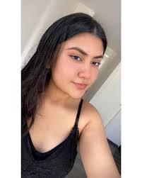 Jennifer Coronel's Instagram, Twitter & Facebook