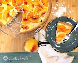 La torta sbrisolona è il dolce tradizionale di mantova e dintorni. Crostata Di Pesche E Crema Pasticcera Ricette Al Volo