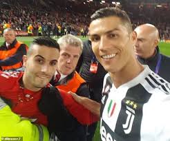 Here's how to stream every ufc game live. Old Trafford Pitch Invader Who Got A Cristiano Ronaldo Selfie Styles Himself On Juventus Star Daily Mail Online