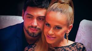 Adnow sendiri menawarkan proses pendaftaran yang relatif lebih mudah dari. Anda Adam DivorÈ›eazÄƒ DupÄƒ Cinci Ani De CÄƒsnicie Au Fost Depuse Actele De DivorÈ›