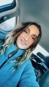 Lana Higgins's Instagram, Twitter & Facebook