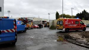 Barriere parking brico depot ides is free hd wallpaper. Gros Deploiement De Pompiers Chez Brico Depot A Bethune