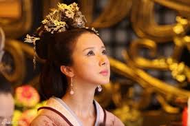 Her aunt brought a daughter to seek shelter in her. 55 Schemes Of A Beauty Ideas Beauty Luo Jin Yang Mi