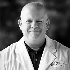 Steven Wing's Instagram, Twitter & Facebook