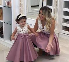 Mother Daughter Matching Dresses 2020 Beaded Lace Applique Dusty Pink Prom Gown Kids Prom Dress Price Is For Both Mother And Daughter Dresses Kids Prom Dresses Mother Daughter Dress Mother Daughter
