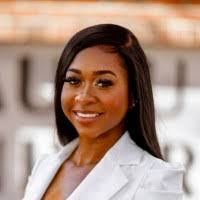 Siobhan Johnson's Instagram, Twitter & Facebook