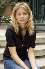 A History Of Michelle Williams Hair Transformations Michelle Williams Hair Michele Williams Michelle Williams