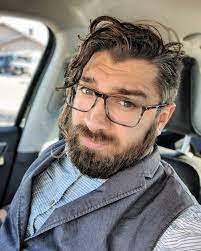 Geoff Mclellan's Instagram, Twitter & Facebook