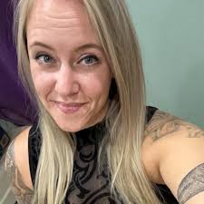 Jacquelynn Deneau and Dwight Hunt II's Wedding Website