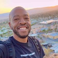 Kenny Meyer's Instagram, Twitter & Facebook