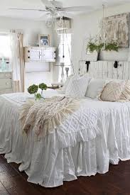 A cozy french country and shabby chic bedorom with a crystal pendant lamp, chic furniture, pastel bedding and lots of blooms. Cool 47 Modern Shabby Chic Bedroom Ideas Shabbychichomes Shabbychicbedrooms Shabby Chic Bedrooms Shabby Chic Room Chic Bedding