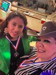Gracias a todos los que asistieron al evento de anoche en rincón chico a  una noble causa apoyando a mi Comadre Aracely y a todos los que no llegaron  pero se isieron
