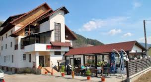 Pensiunea bucovina calea transilvaniei nr. Pensiunea Royal Campulung Moldovenesc Romania Montana Cazare Pensiuni Vile Turism