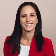 Heather Sanderson's Instagram, Twitter & Facebook