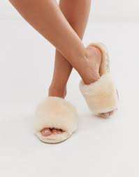 Asos Design Nola Premium Sheepskin Slippers In Beige Asos I 2020 Toffel Asos Enkelt