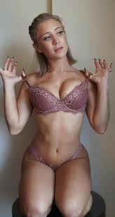 Lizzy Wurst Topless Lingerie Nudes Leaked | Thotslife.com