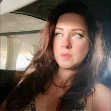 Did you know that it takes 119.5 seconds to pour a proper pint of Guinness?  Guinness Storehouse ambassador, Aaron Ridgeway showed us how it's done.